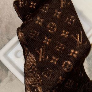 Louis Vuitton logomania shine scarf ❌ SOLD OUT